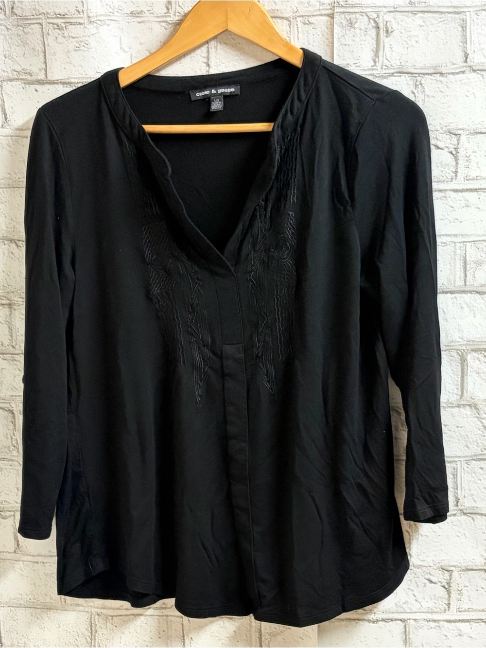 Cable & Gauge Black V-Neck Long Sleeve Tunic with Front Embroidery